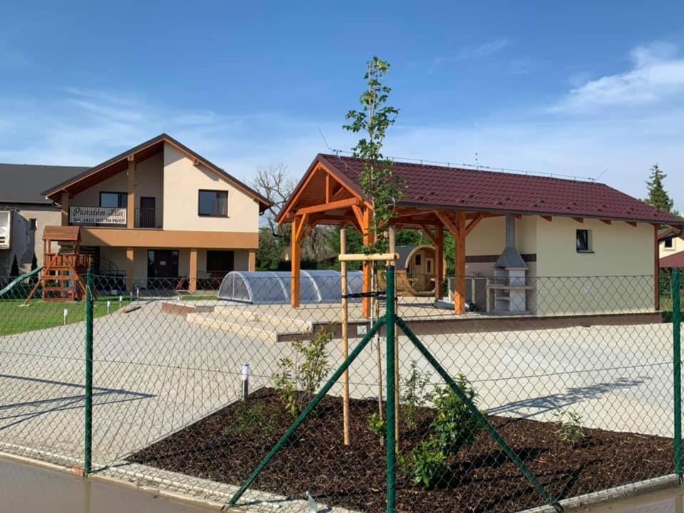 Villa Lea V Patinciach Patince